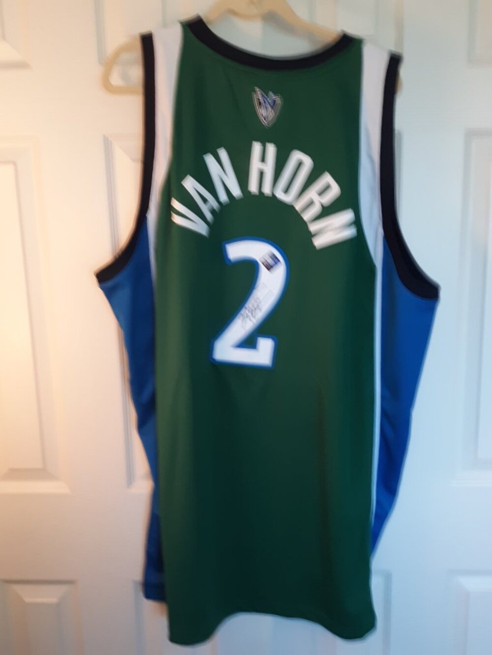 Vintage Autographed Dallas Mavericks Jersey size 56 - Picture 3 of 4